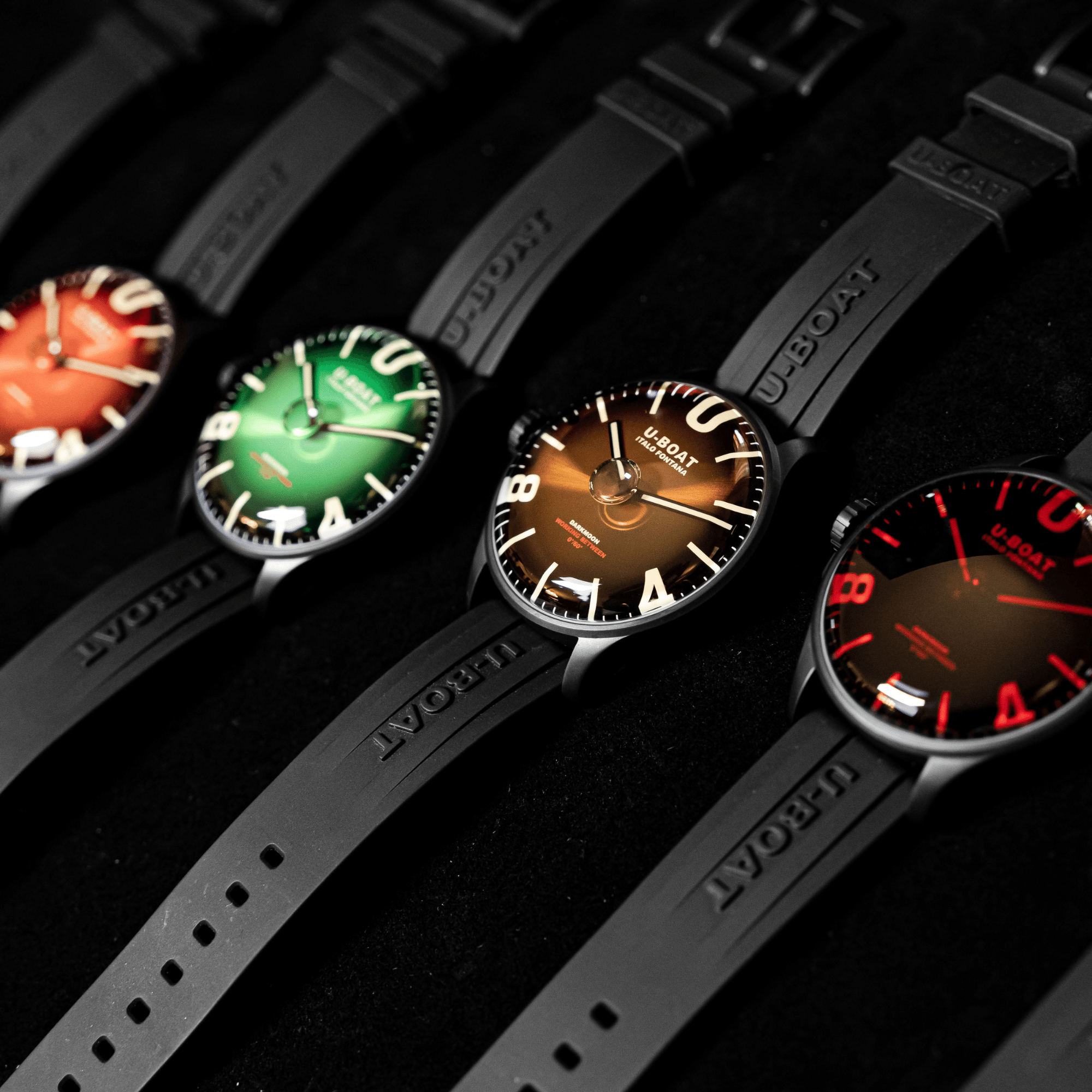 Uboat DARKMOON RED GLASS PVD 8466/D