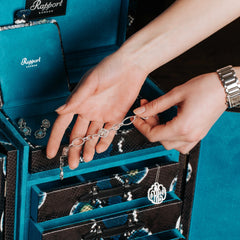 amour-deluxe-jewellery-trunk-blue