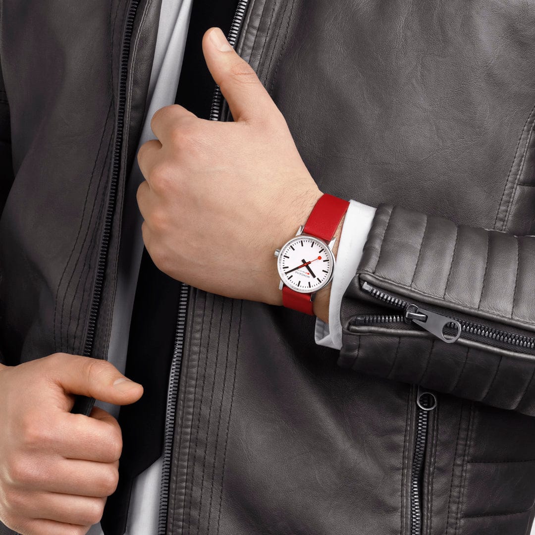 Mondaine Evo2 35 mm, Red Vegan Grape Leather MSE.35110.LCV