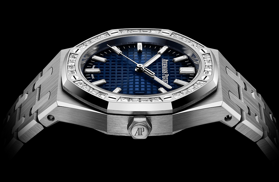 Audemars Piguet Royal OakSelfwinding 77451BC.ZZ.1361BC.01