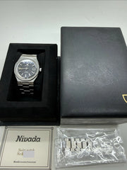 F77 Black 69000A77